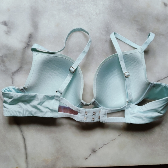 EUC Savage X Fenty Light Blue Microfiber T-shirt Bra, Sz 34A - Picture 6 of 12
